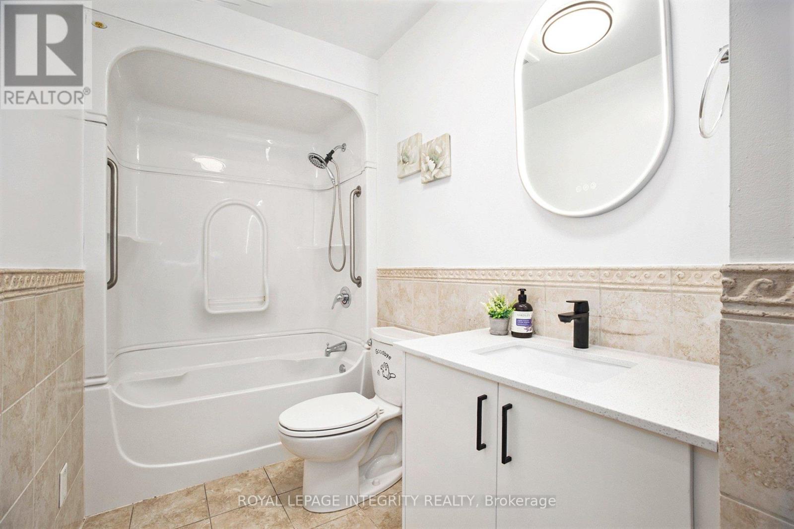 33 Majestic Drive, Ottawa, Ontario  K2G 1C6 - Photo 16 - X12421866