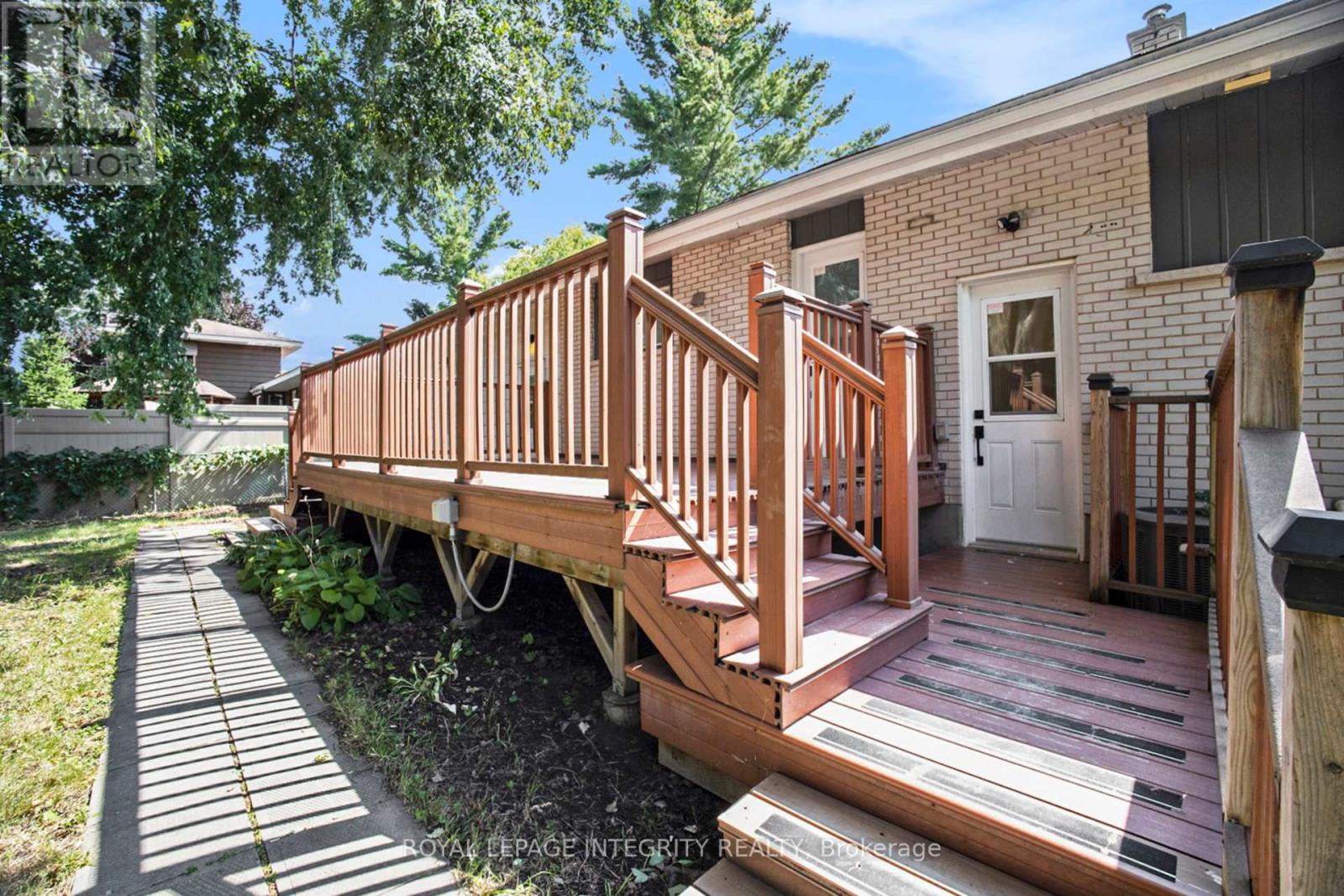 33 Majestic Drive, Ottawa, Ontario  K2G 1C6 - Photo 17 - X12421866