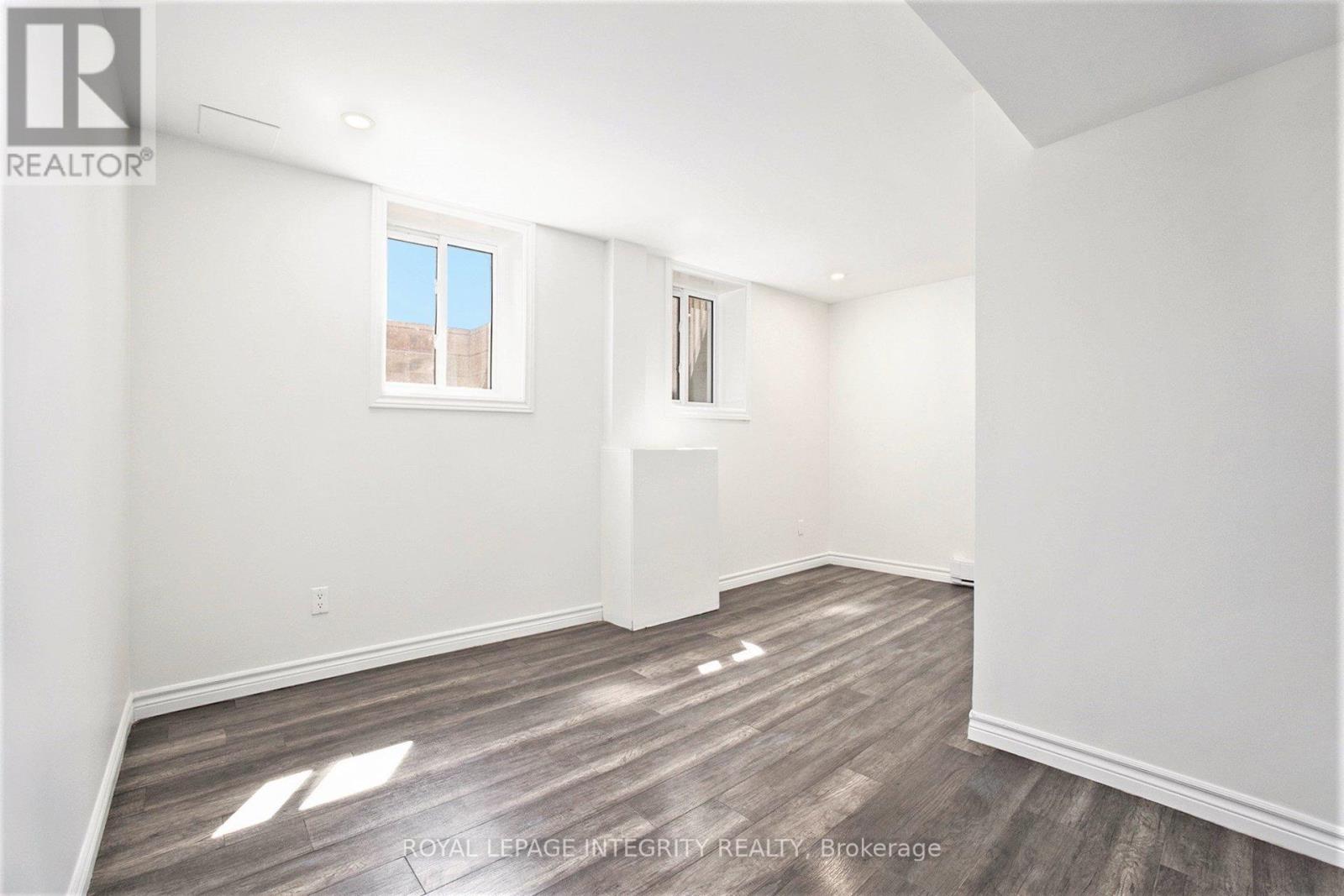 33 Majestic Drive, Ottawa, Ontario  K2G 1C6 - Photo 21 - X12421866