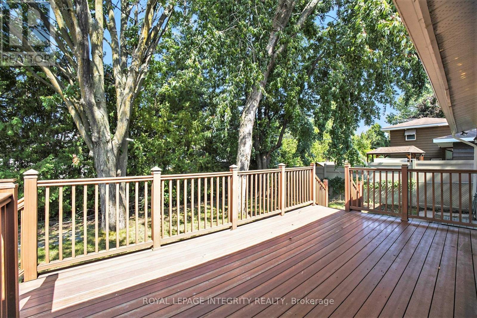 33 Majestic Drive, Ottawa, Ontario  K2G 1C6 - Photo 26 - X12421866