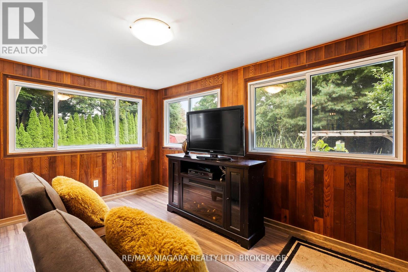 3416 Sheppard Crescent, Niagara Falls, Ontario  L2J 2Y1 - Photo 14 - X12421758