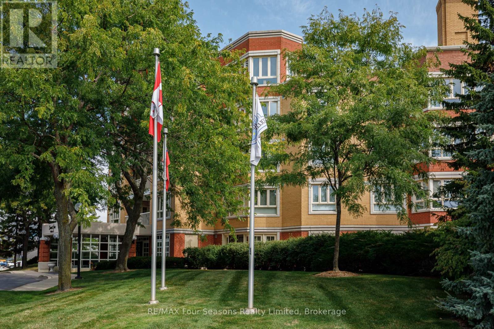 310 - 16 Raglan Street, Collingwood, Ontario  L9Y 4Y2 - Photo 39 - S12421786