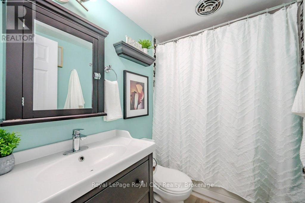 511 - 105 Conroy Crescent, Guelph (Dovercliffe Park/old University), Ontario  N1G 2V5 - Photo 18 - X12421751