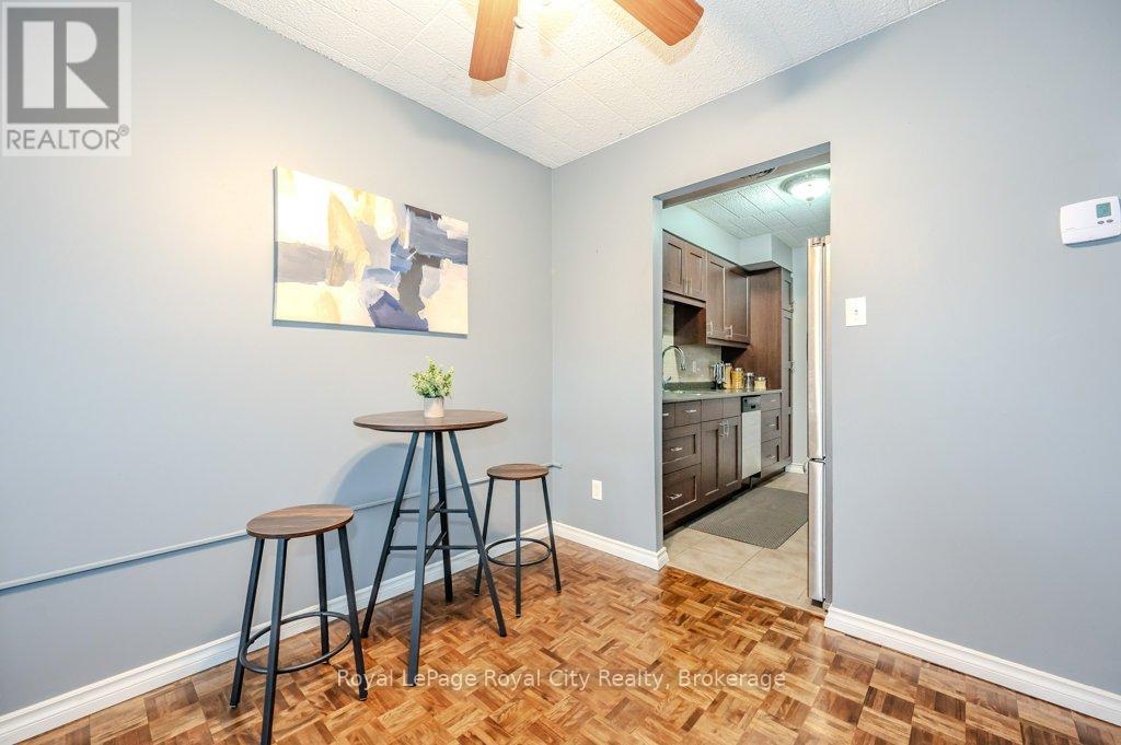 511 - 105 Conroy Crescent, Guelph (Dovercliffe Park/old University), Ontario  N1G 2V5 - Photo 4 - X12421751