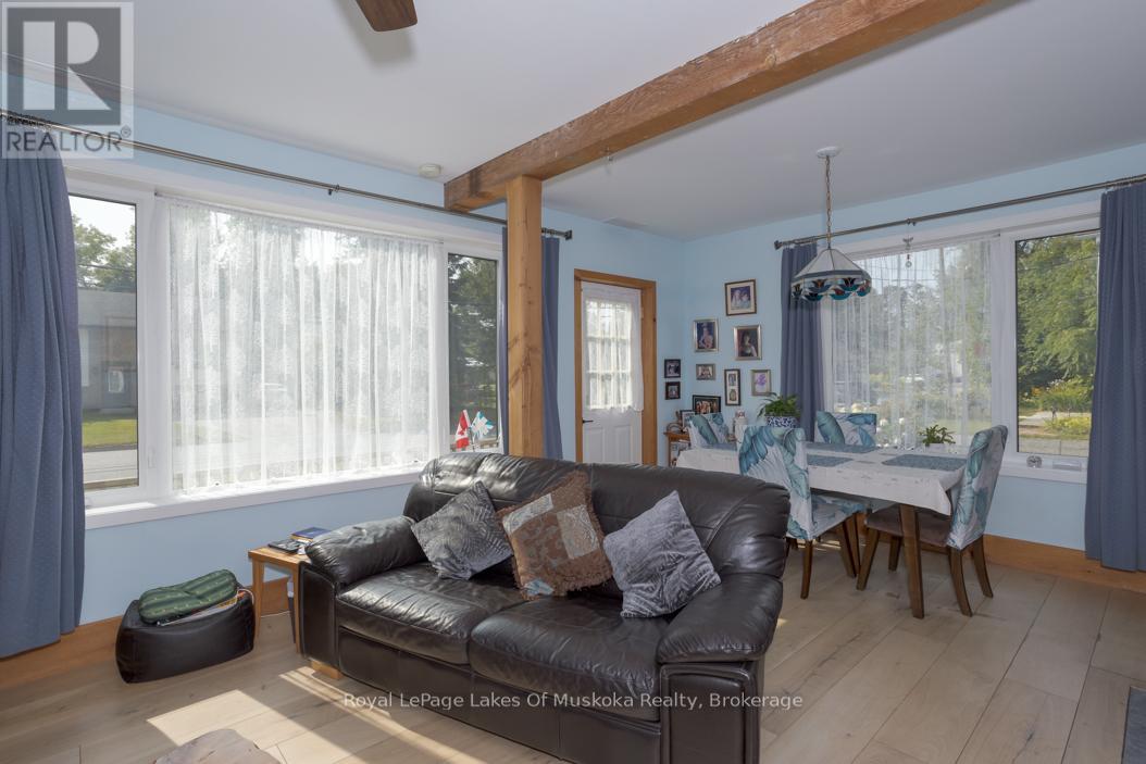 181 Dill Street, Bracebridge, Ontario  P1L 1E6 - Photo 8 - X12421846