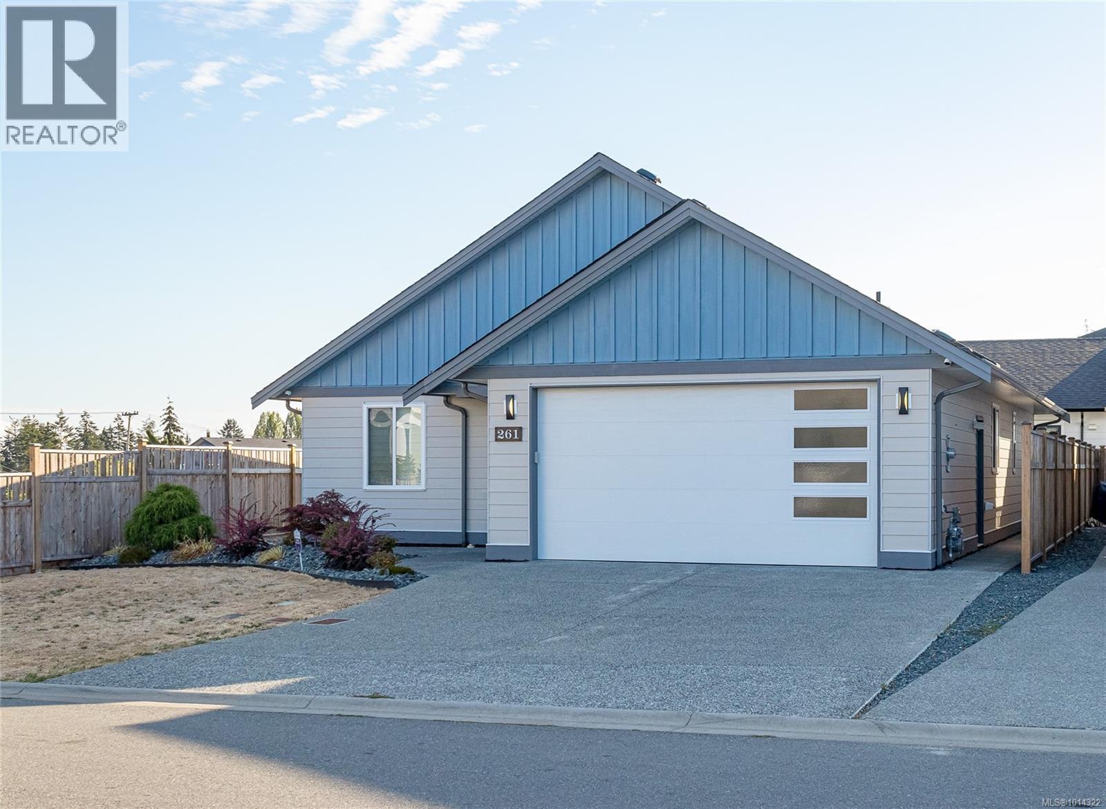 261 Dunbar Way, Parksville, British Columbia  V9P 0G6 - Photo 2 - 1014322