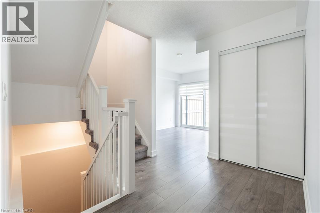 1121 Cooke Boulevard Unit# 73, Burlington, Ontario  L7T 0C3 - Photo 3 - 40761604