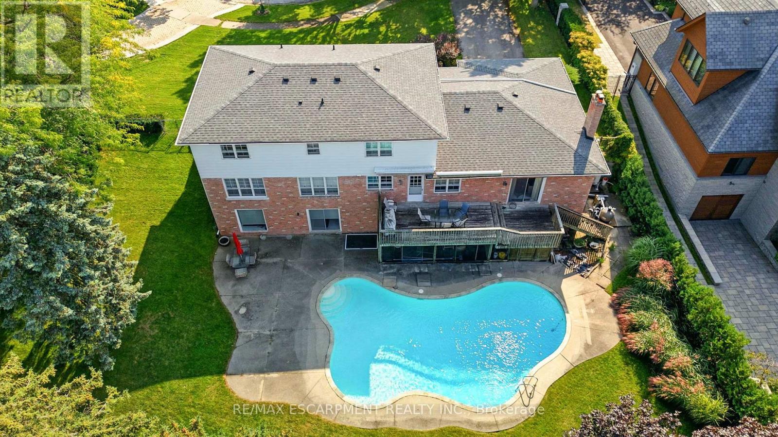 1401 Captain Court, Mississauga, Ontario  L5J 1A9 - Photo 30 - W12421658