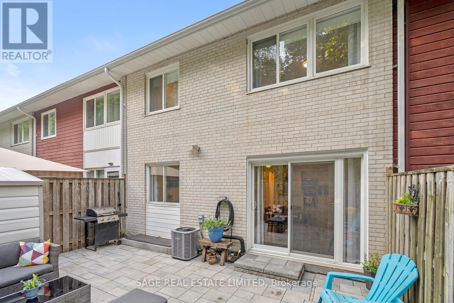 16 - 3308 The Credit Woodlands, Mississauga, Ontario  L5C 2J8 - Photo 47 - W12421677