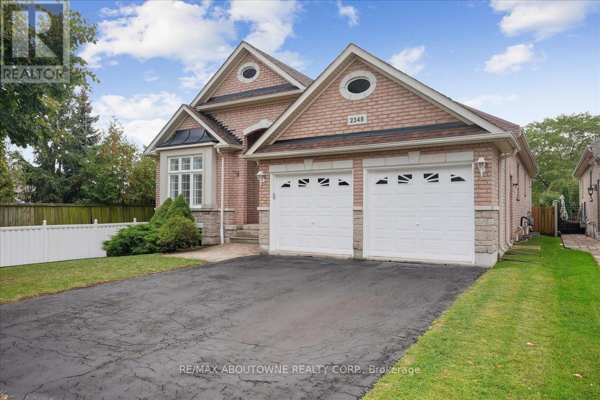 2348 Tesla Crescent, Oakville, Ontario  L6H 7T5 - Photo 1 - W12421696