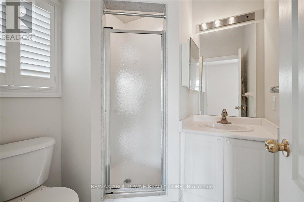 2348 Tesla Crescent, Oakville, Ontario  L6H 7T5 - Photo 25 - W12421696