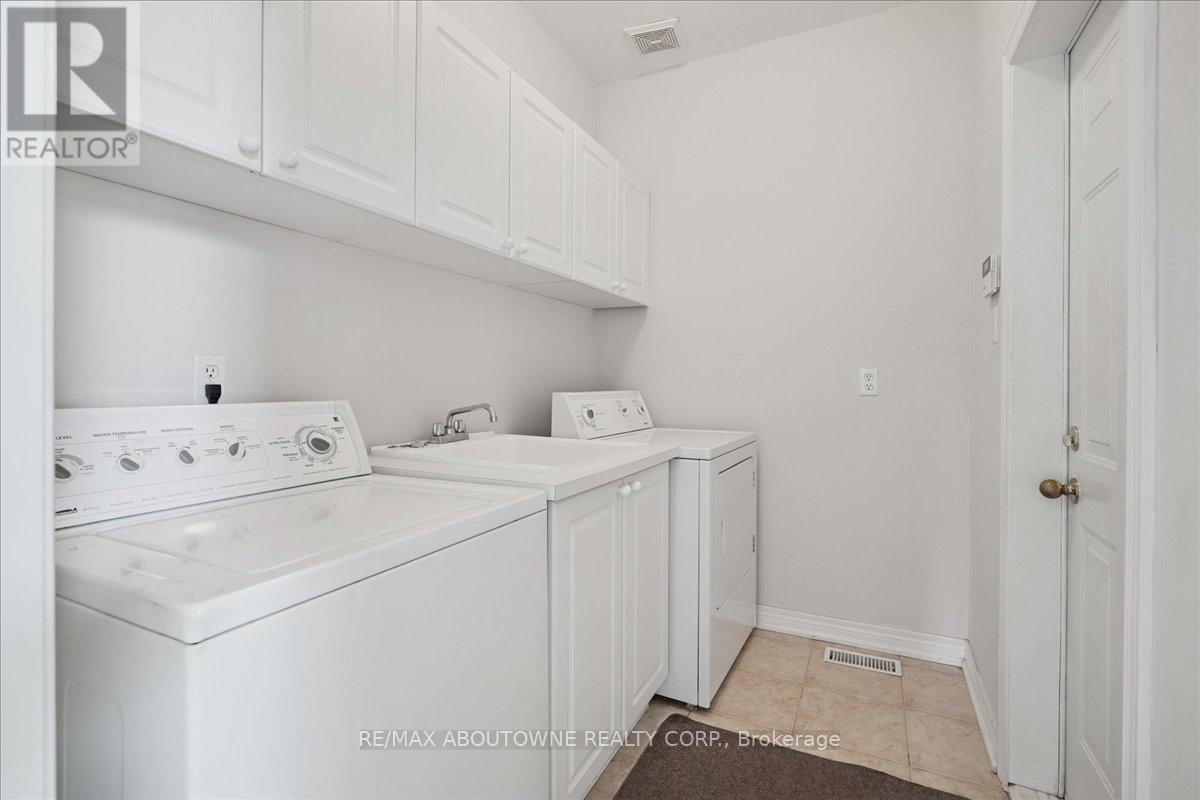 2348 Tesla Crescent, Oakville, Ontario  L6H 7T5 - Photo 28 - W12421696