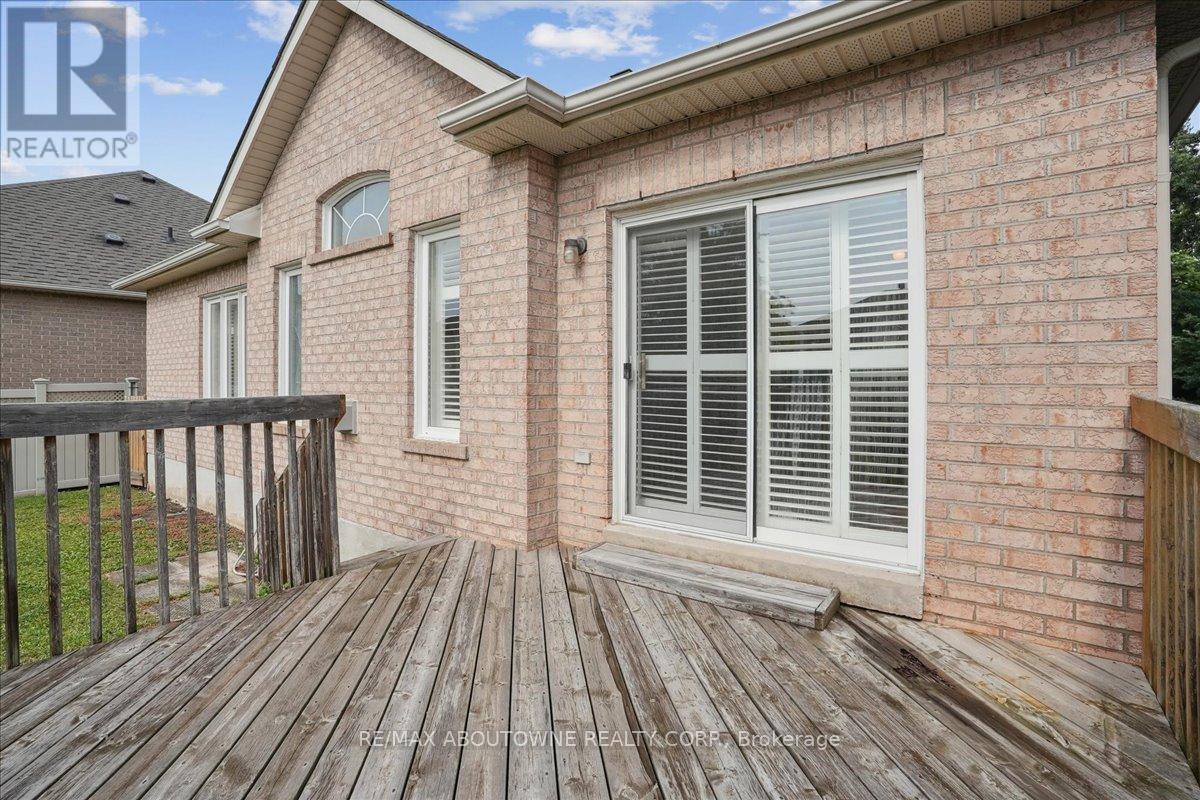 2348 Tesla Crescent, Oakville, Ontario  L6H 7T5 - Photo 33 - W12421696