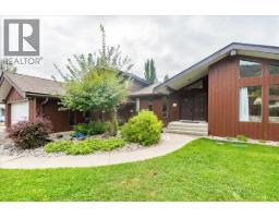 828 8th Avenue, montrose, British Columbia