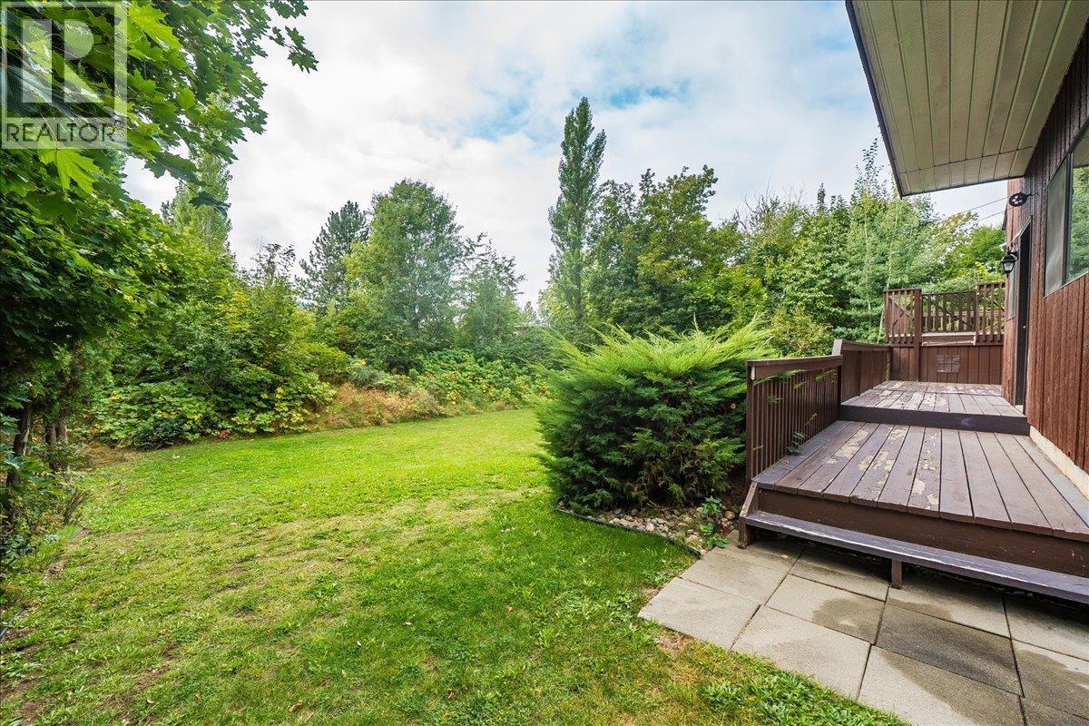 828 8th Avenue, Montrose, British Columbia  V0G 1P0 - Photo 60 - 10363145