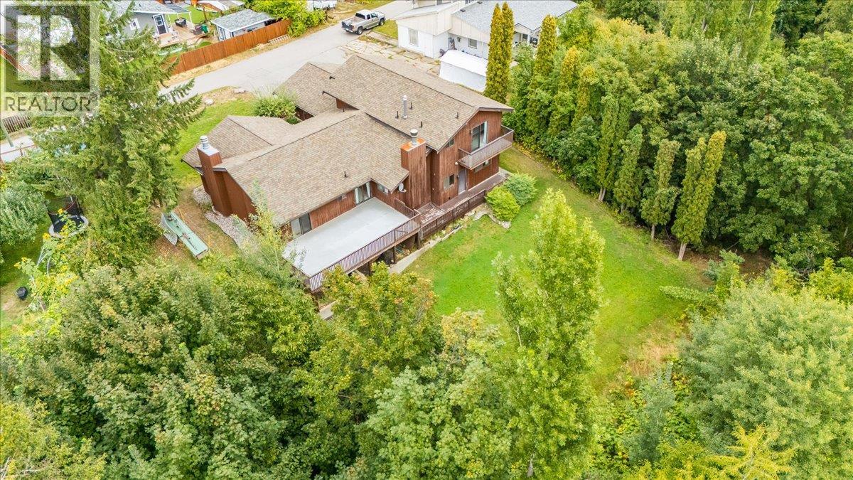 828 8th Avenue, Montrose, British Columbia  V0G 1P0 - Photo 55 - 10363145