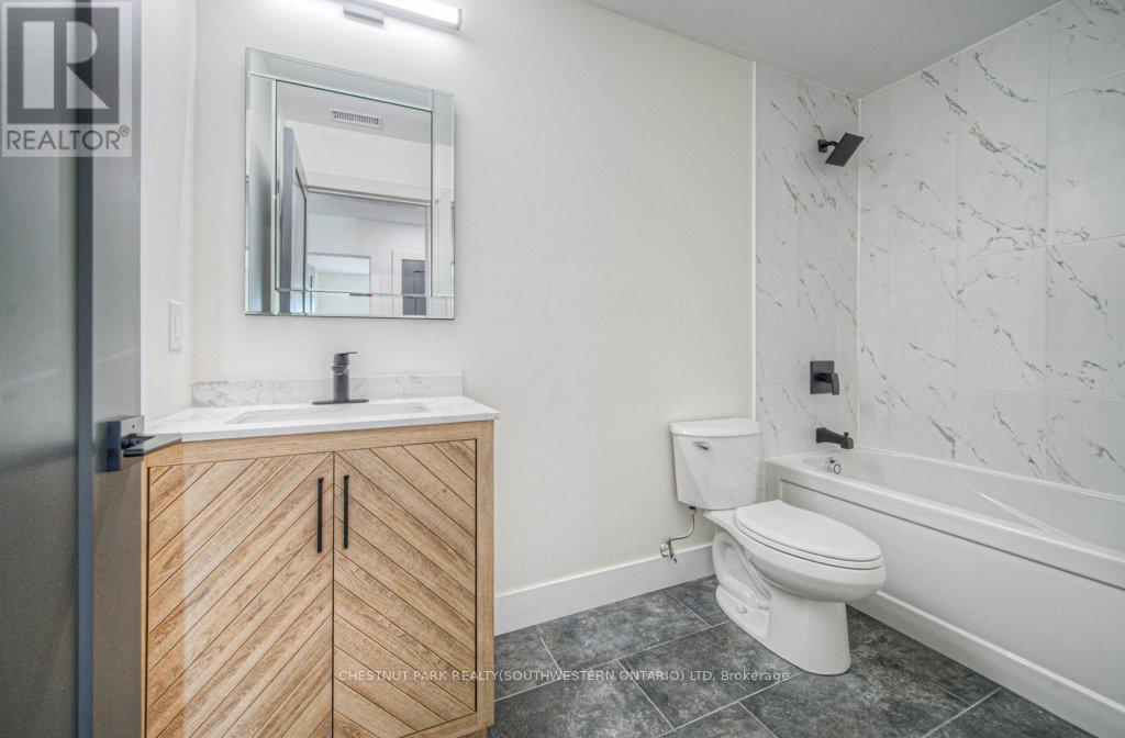 1 Bond Street, Cambridge, Ontario  N1R 4B2 - Photo 23 - X12421663