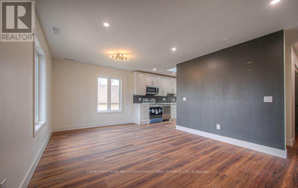 1 Bond Street, Cambridge, Ontario  N1R 4B2 - Photo 26 - X12421663