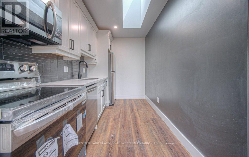 1 Bond Street, Cambridge, Ontario  N1R 4B2 - Photo 29 - X12421663