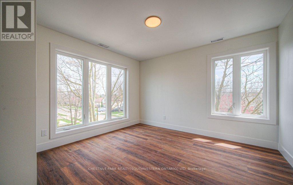 1 Bond Street, Cambridge, Ontario  N1R 4B2 - Photo 35 - X12421663