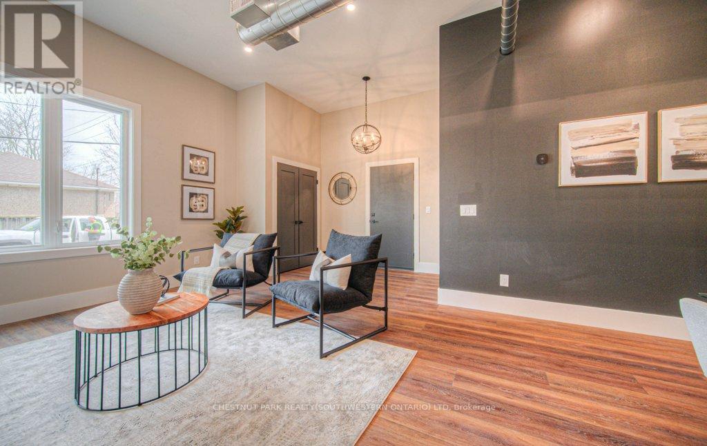 1 Bond Street, Cambridge, Ontario  N1R 4B2 - Photo 6 - X12421663