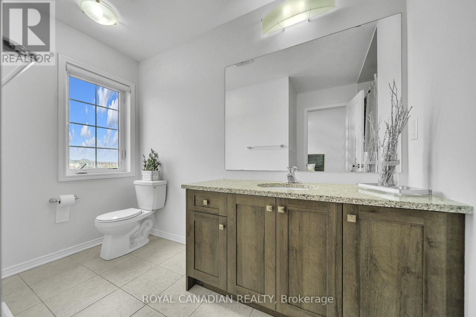 237 Kinsman Drive, Hamilton, Ontario  L0R 1C0 - Photo 24 - X12421665