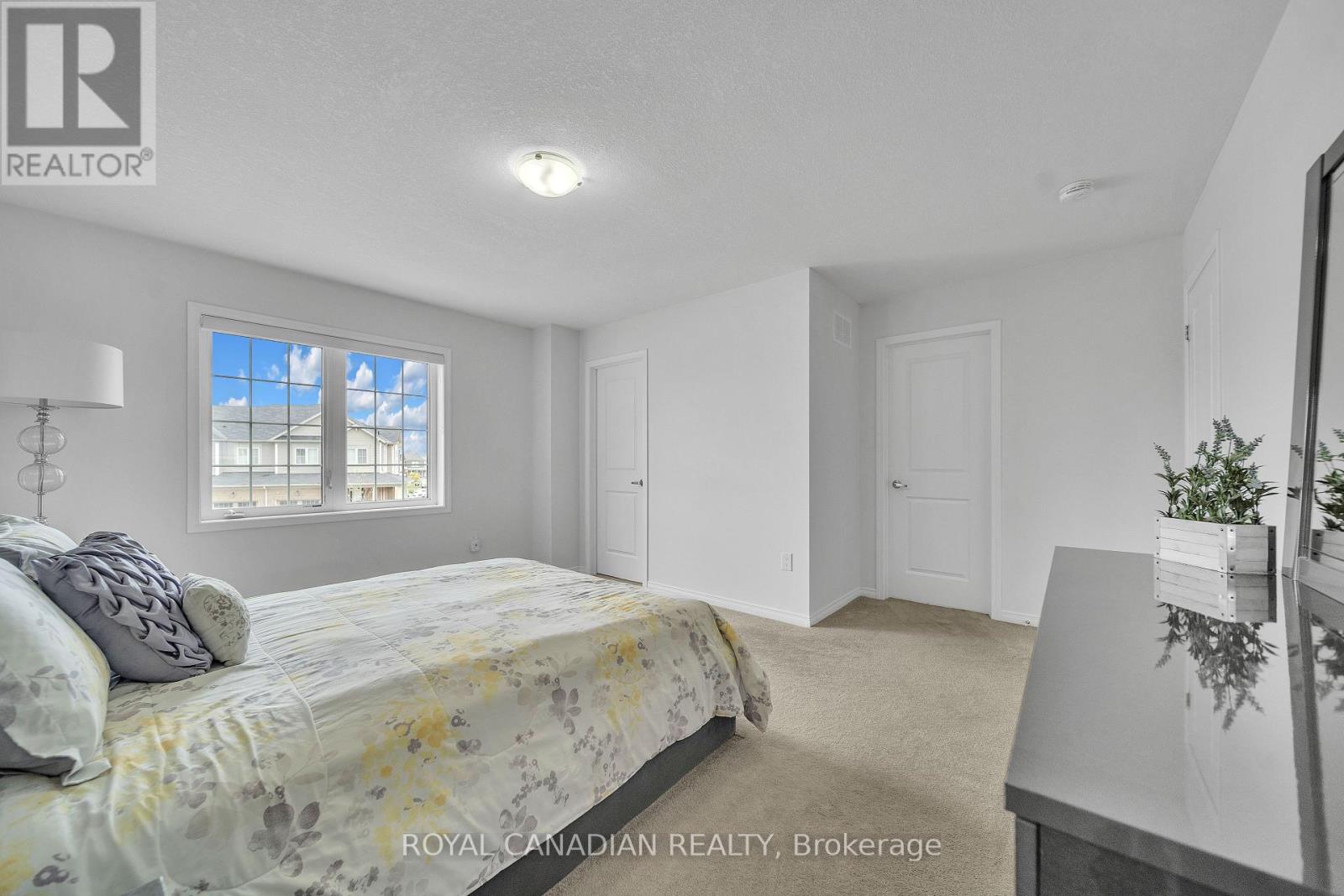 237 Kinsman Drive, Hamilton, Ontario  L0R 1C0 - Photo 30 - X12421665