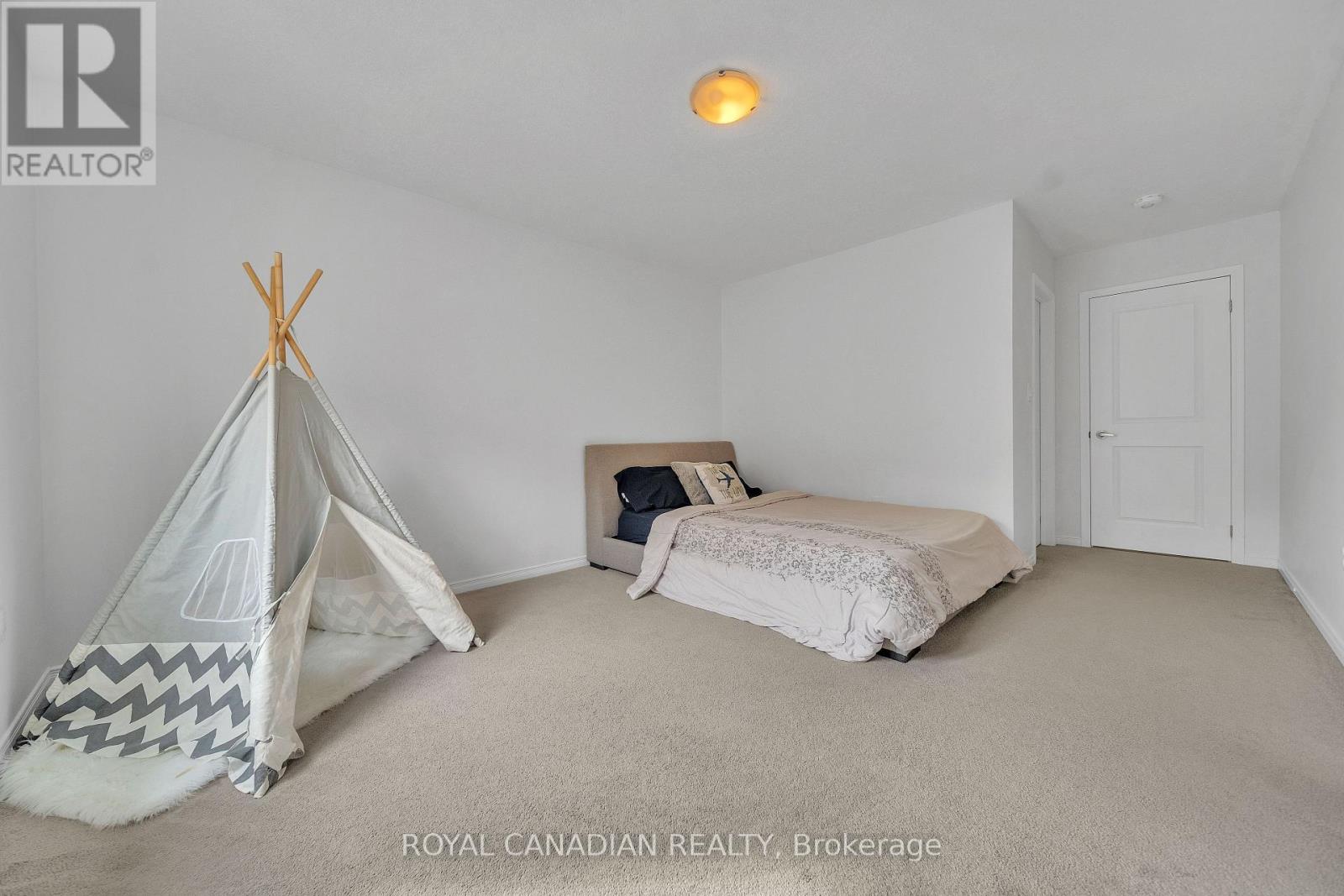 237 Kinsman Drive, Hamilton, Ontario  L0R 1C0 - Photo 32 - X12421665