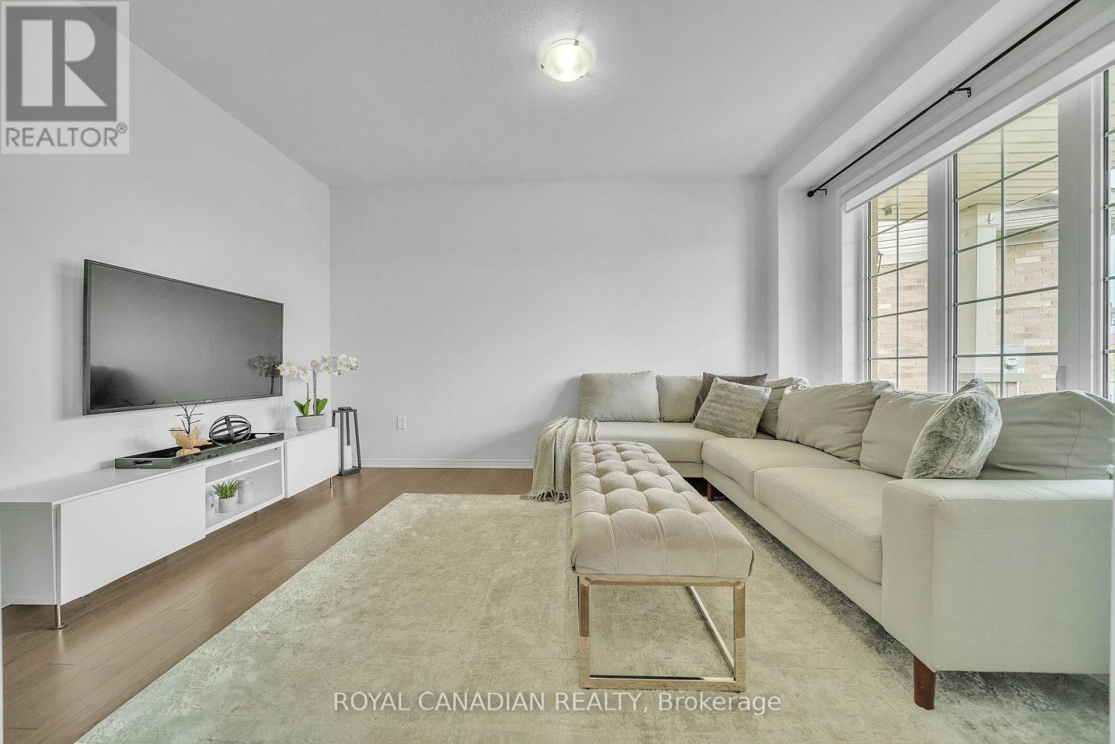 237 Kinsman Drive, Hamilton, Ontario  L0R 1C0 - Photo 6 - X12421665