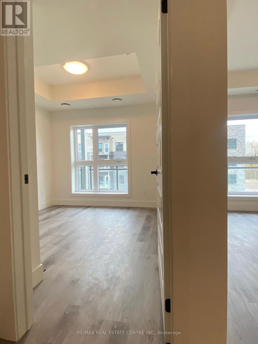 301 - 1201 Lackner Place, Kitchener, Ontario  N2A 0L4 - Photo 12 - X12421691