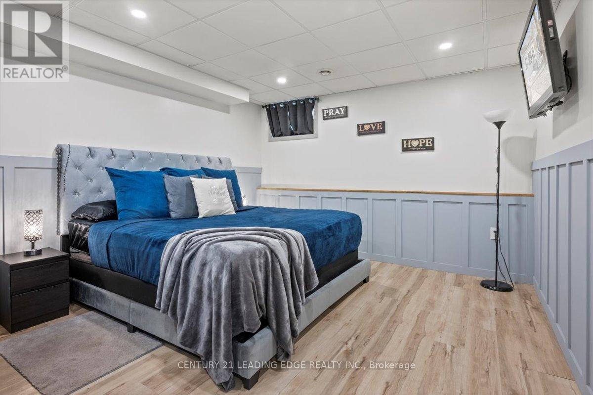 40 St Patrick Street, Kawartha Lakes, Ontario  K9V 1R2 - Photo 27 - X12421703