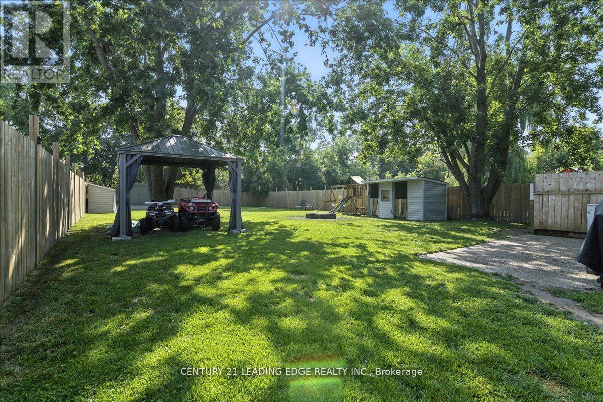 40 St Patrick Street, Kawartha Lakes, Ontario  K9V 1R2 - Photo 29 - X12421703