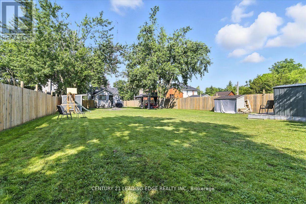 40 St Patrick Street, Kawartha Lakes, Ontario  K9V 1R2 - Photo 32 - X12421703