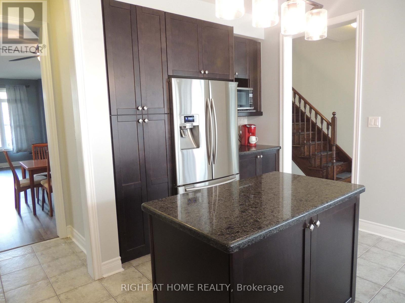 11 Mason Drive, New Tecumseth, Ontario  L9R 0M1 - Photo 15 - N12395645