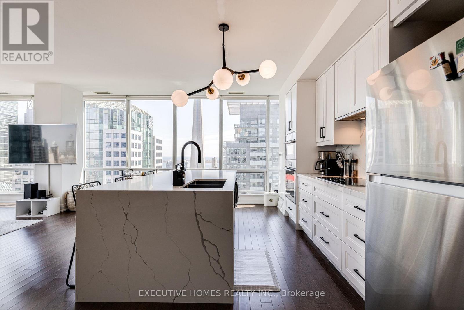 2912 - 80 John Street, Toronto, Ontario  M5V 3X4 - Photo 7 - C12421777