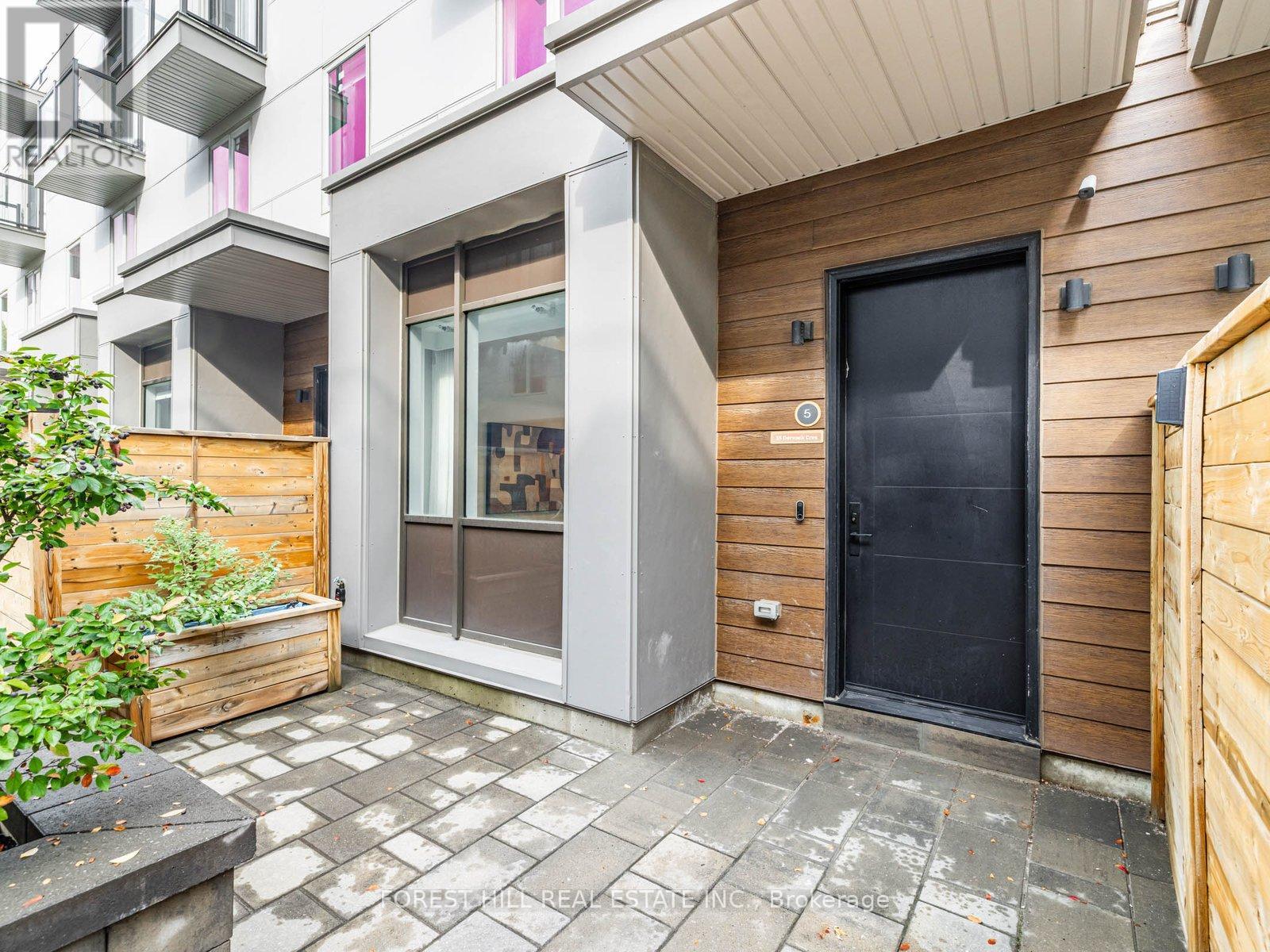 Unit-5 - 35 Dervock Crescent, Toronto, Ontario  M2K 0G7 - Photo 3 - C12421826