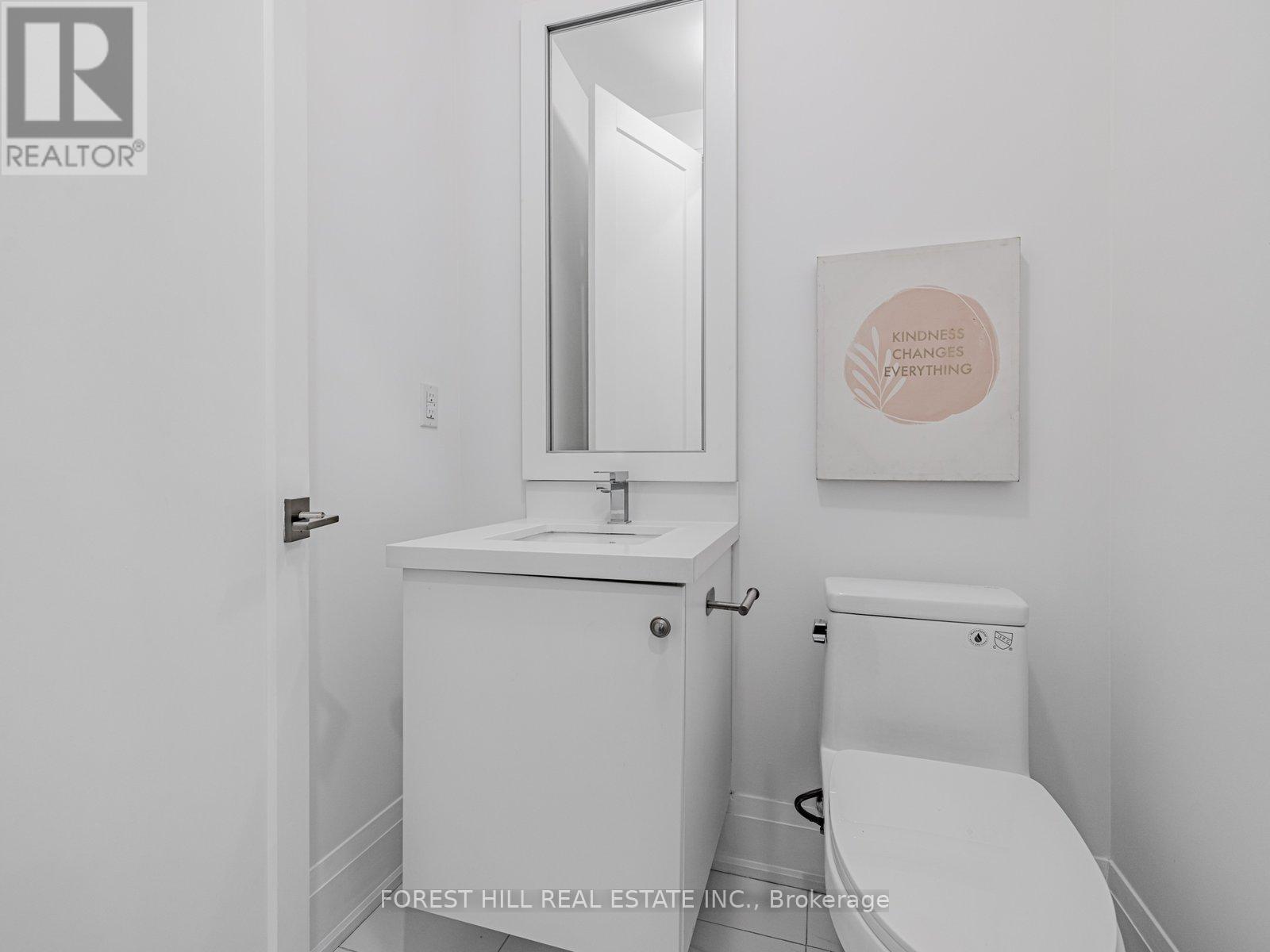 Unit-5 - 35 Dervock Crescent, Toronto, Ontario  M2K 0G7 - Photo 8 - C12421826