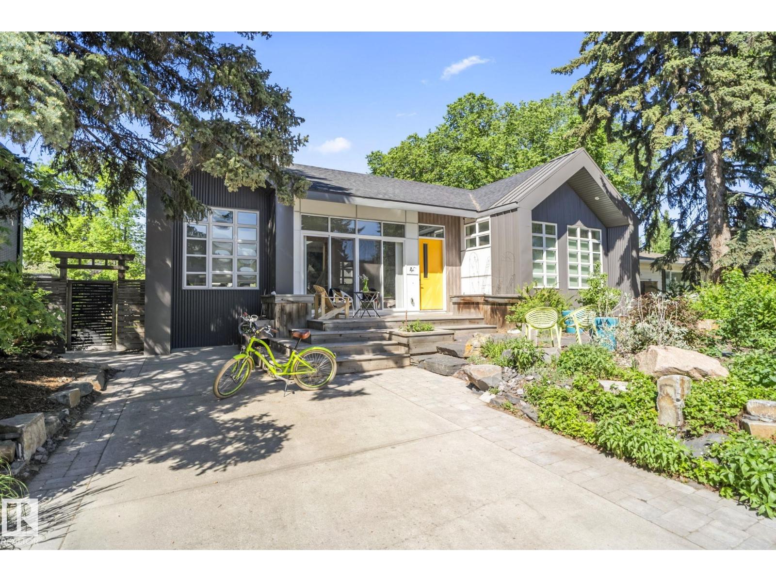 7222 119 St Nw, Edmonton, Alberta  T6G 1V6 - Photo 1 - E4450857