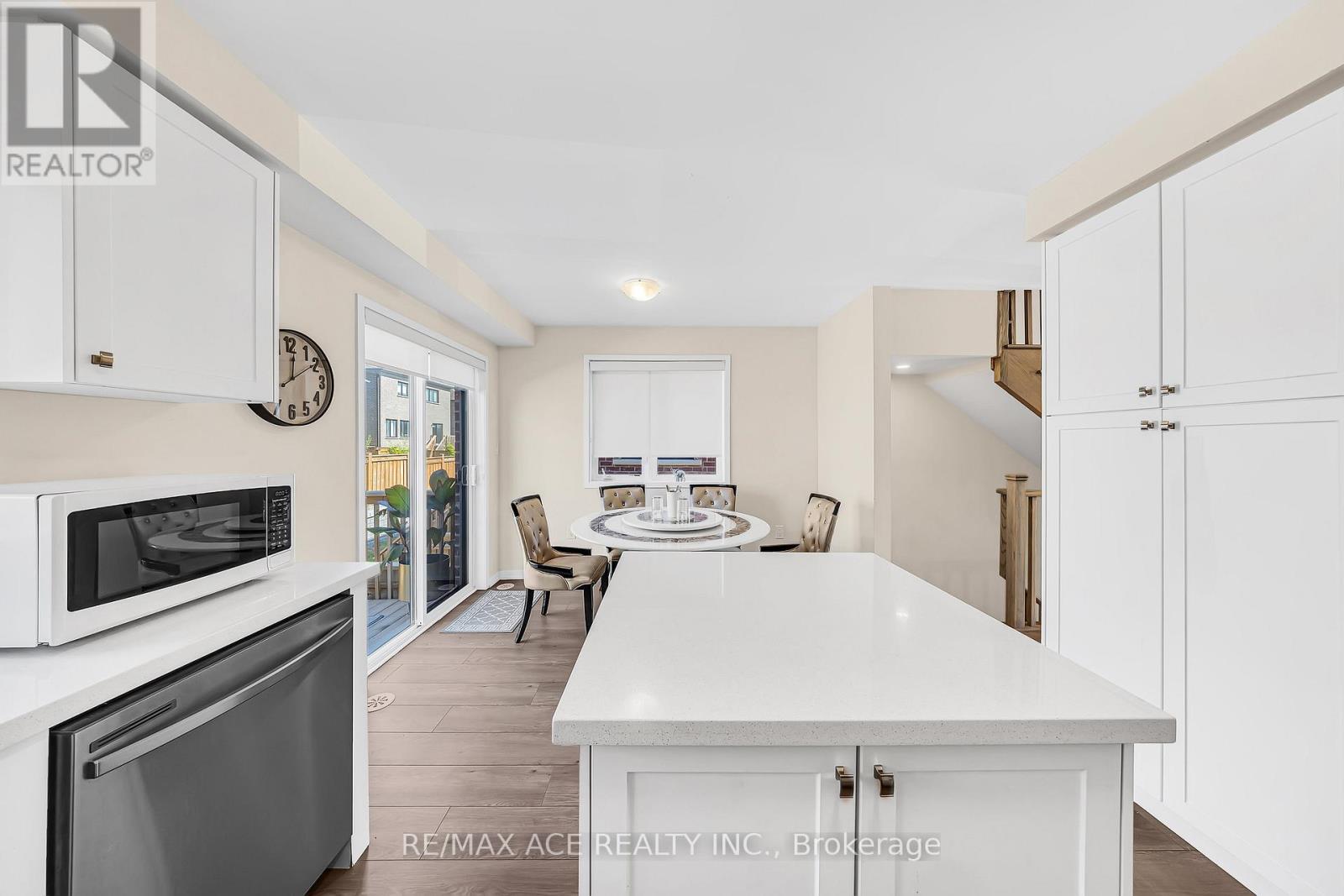 1344 Bradenton  Path, Oshawa, Ontario  L1K 1A9 - Photo 10 - E12421716