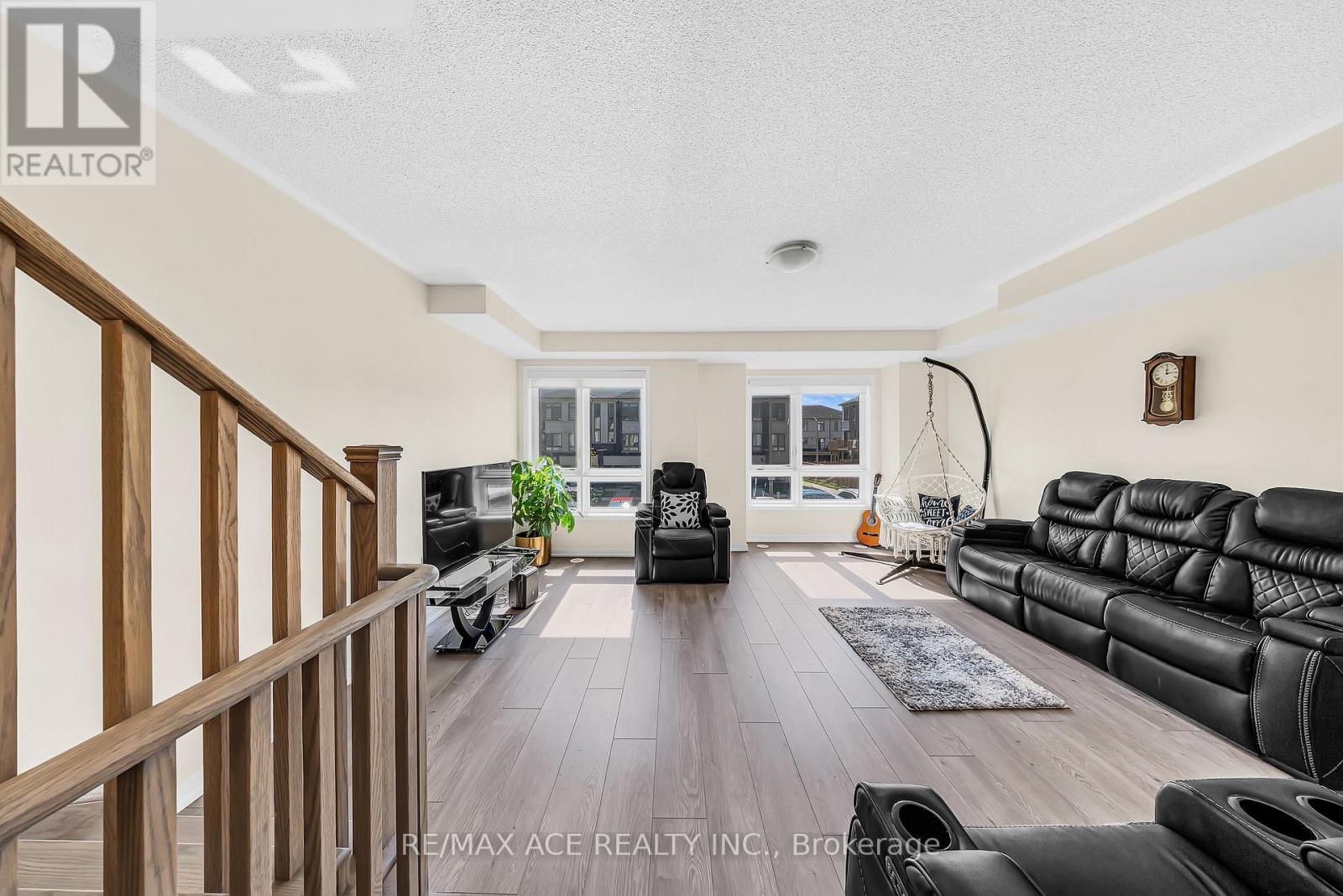 1344 Bradenton  Path, Oshawa, Ontario  L1K 1A9 - Photo 16 - E12421716