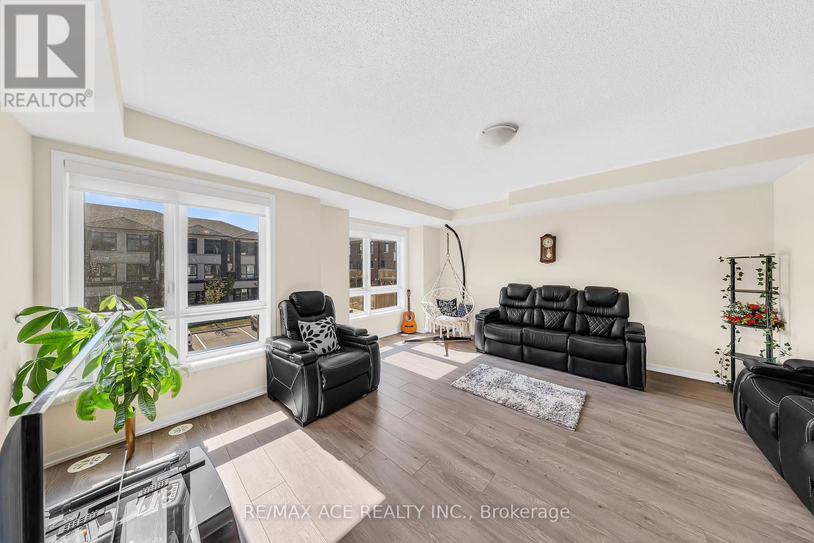 1344 Bradenton  Path, Oshawa, Ontario  L1K 1A9 - Photo 17 - E12421716