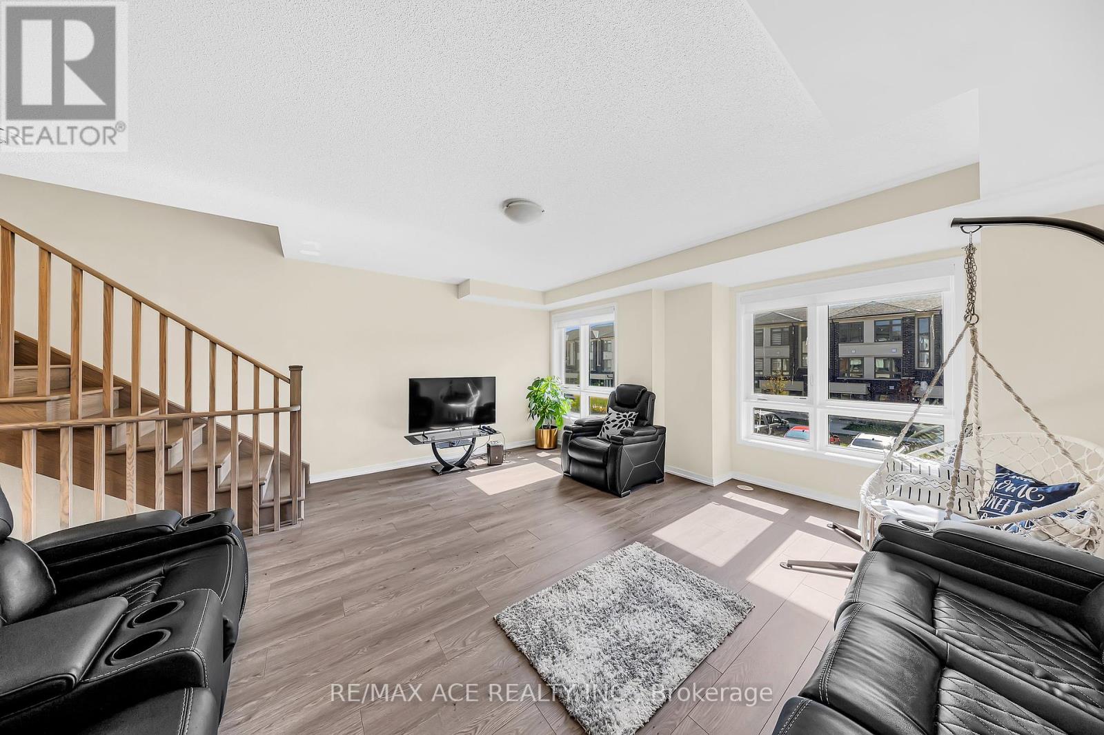1344 Bradenton  Path, Oshawa, Ontario  L1K 1A9 - Photo 19 - E12421716