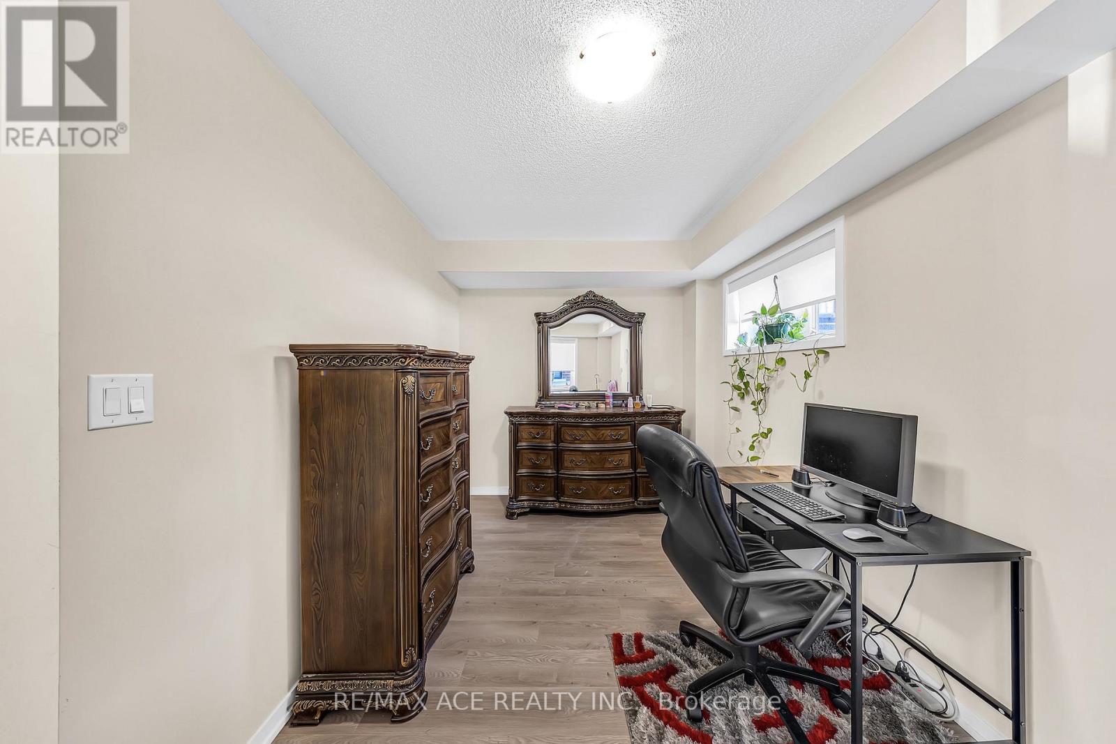 1344 Bradenton  Path, Oshawa, Ontario  L1K 1A9 - Photo 6 - E12421716