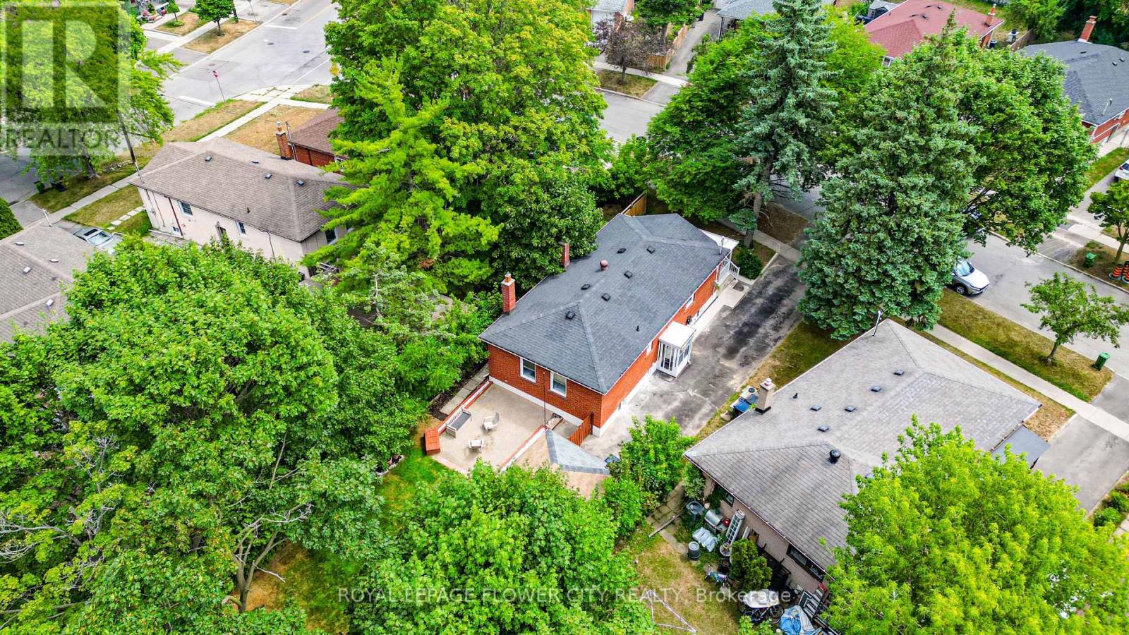 16 Scranton Road S, Toronto (Woburn), Ontario  M1G 1W7 - Photo 4 - E12421781