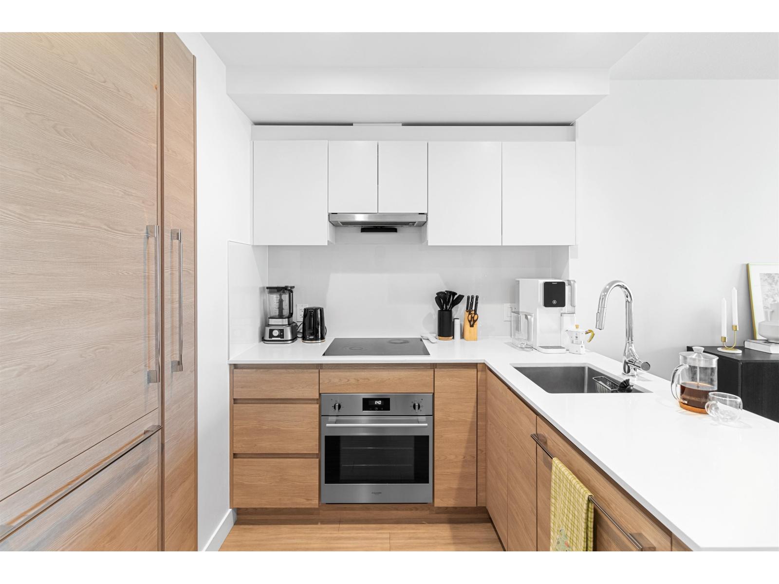 2308 13615 Fraser Highway, Surrey, British Columbia  V3T 0P7 - Photo 5 - R3050339