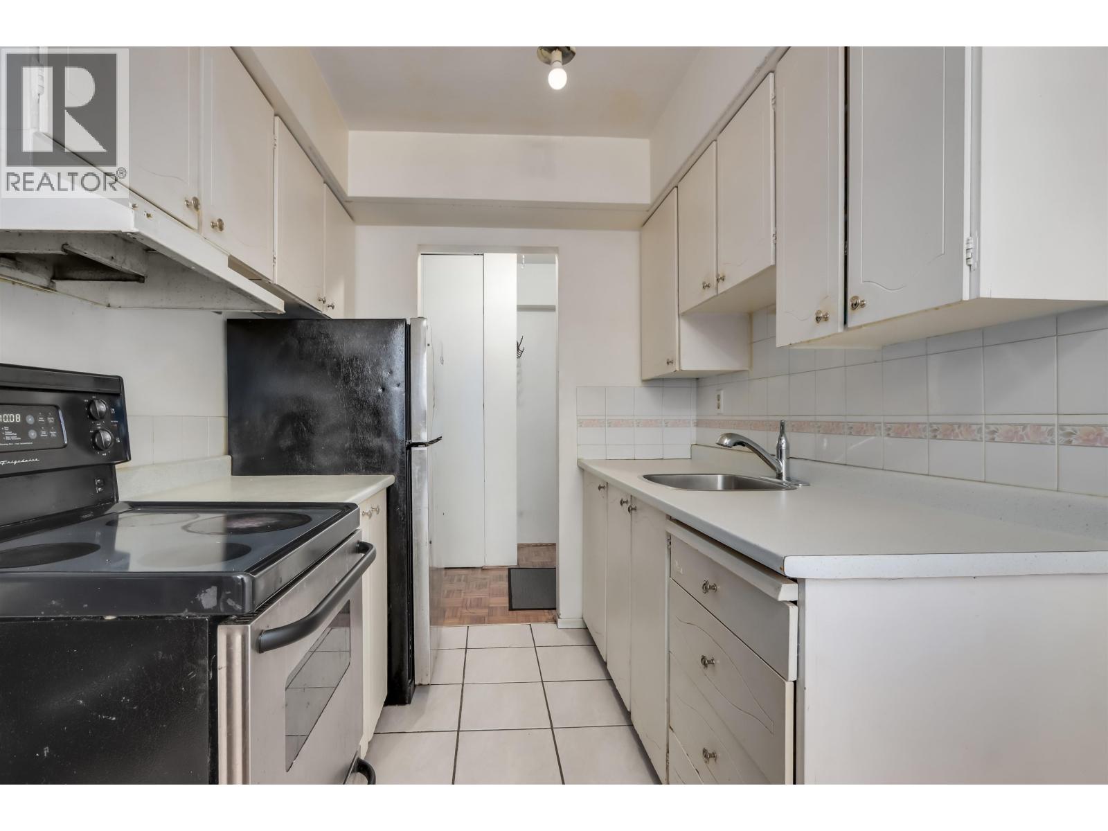 201 1251 Cardero Street, Vancouver, British Columbia  V6G 2H9 - Photo 8 - R3049376