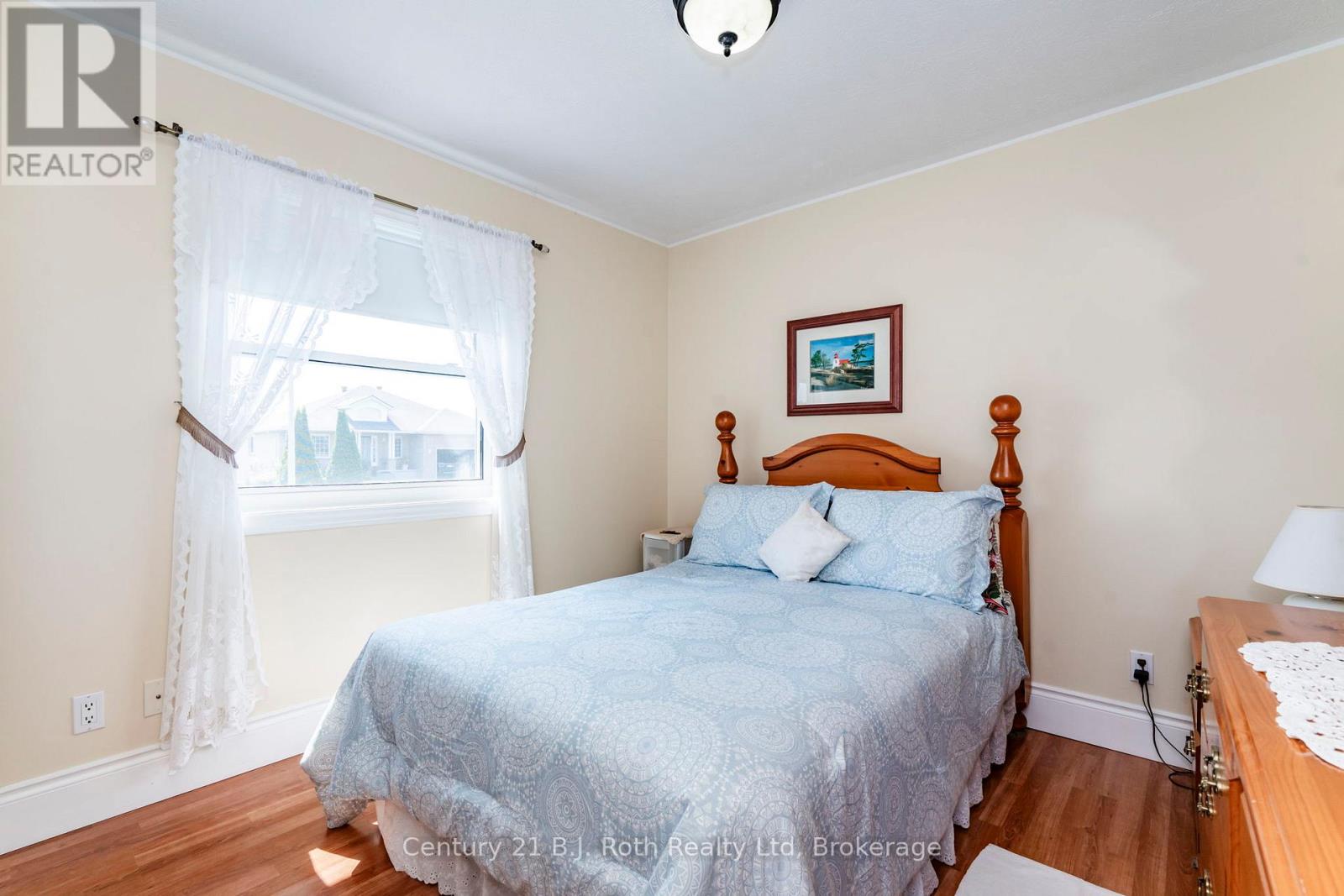 64 James Street, Penetanguishene, Ontario  L9M 2J1 - Photo 19 - S12421689
