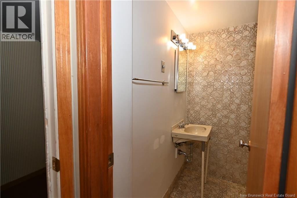 295 Montgomery Street, Fredericton, New Brunswick  E3B 2X2 - Photo 35 - NB127249