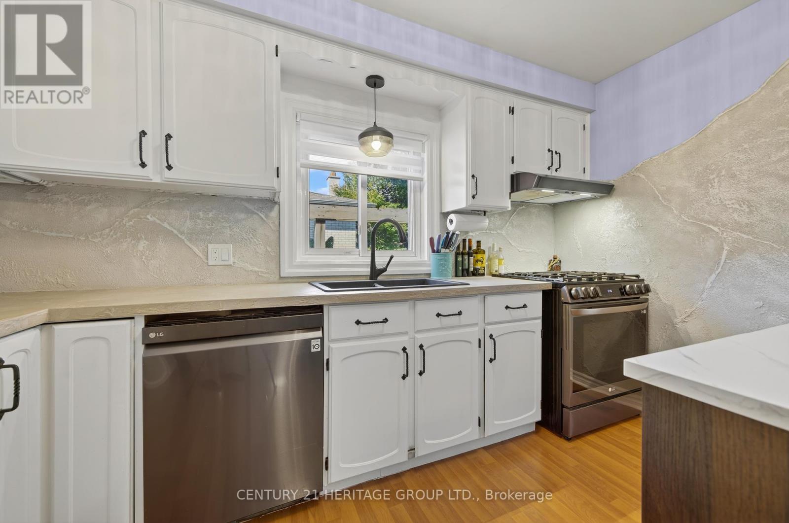 57 David Street, Bradford West Gwillimbury, Ontario  L3Z 1L8 - Photo 12 - N12421749