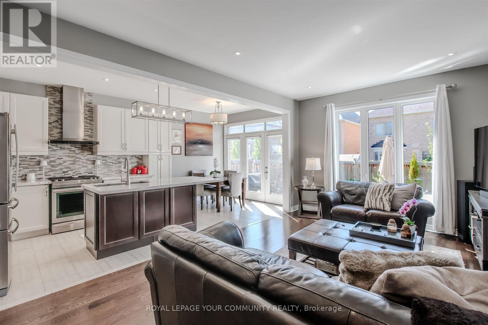 46 Cobb Street, Aurora, Ontario  L4G 0W9 - Photo 19 - N12421785